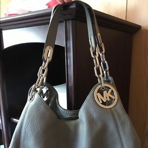 Micheal kors shoulderbag
